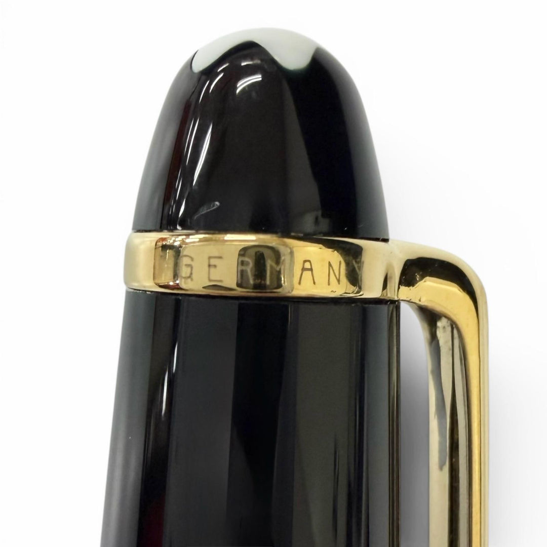 Excellent MONTBLANC fountain pen Meisterstück Classic black 14K mens