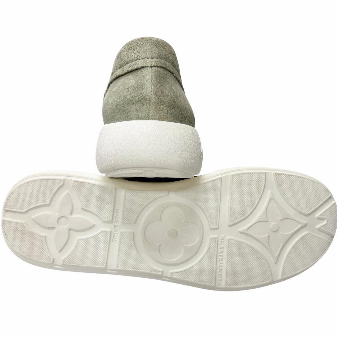 Excellent LOUIS VUITTON Slip-on Pacific Line LV logo Metal Gray
