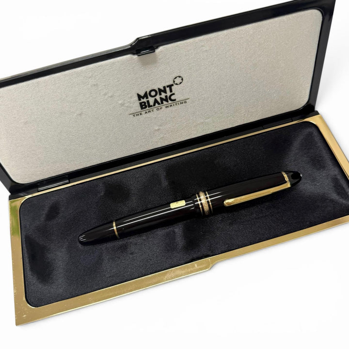 Excellent MONTBLANC fountain pen Meisterstück 146 black 14K mens
