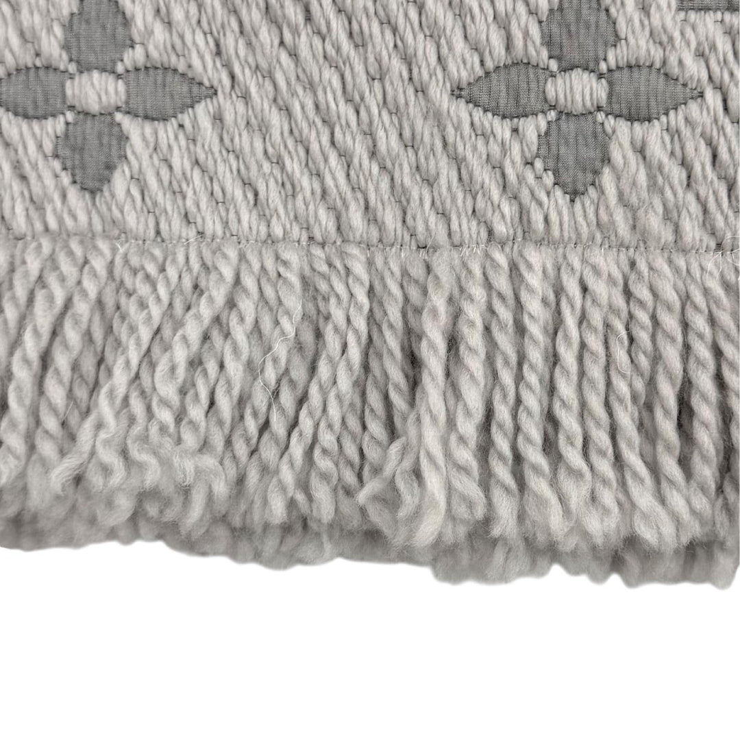 Great LOUIS VUITTON Scarf Escalp Logo Mania fringe wool Women M74742