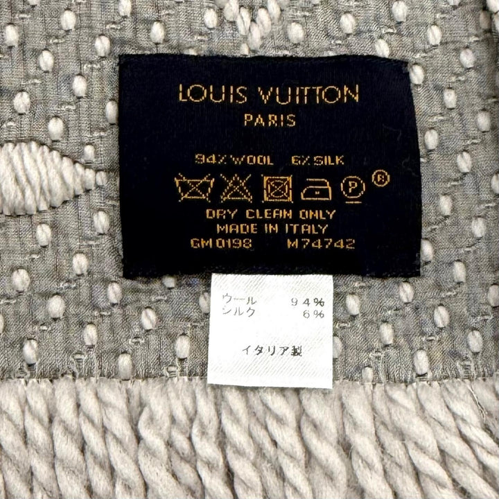 Great LOUIS VUITTON Scarf Escalp Logo Mania fringe wool Women M74742