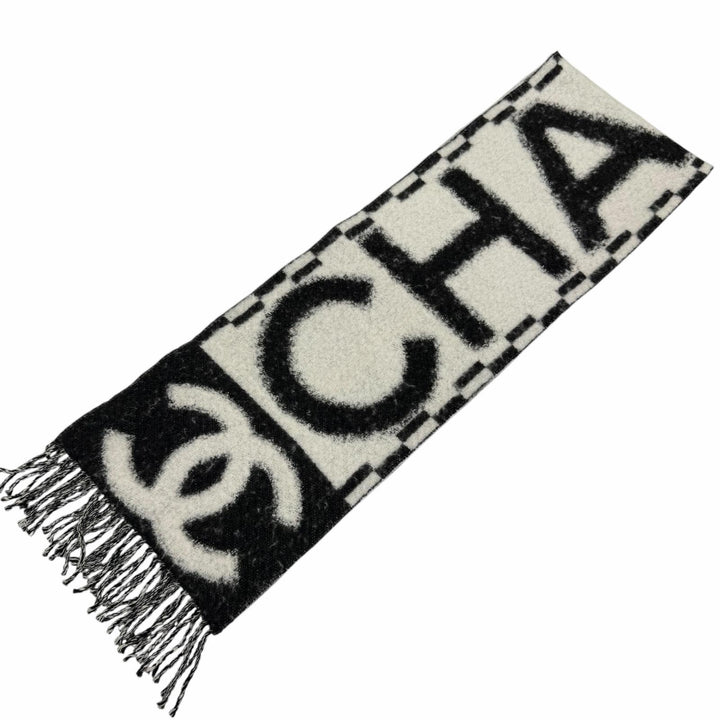 Great CHANEL Scarf COCO Mark Logo Design Fringe black cashmere Women AAA478