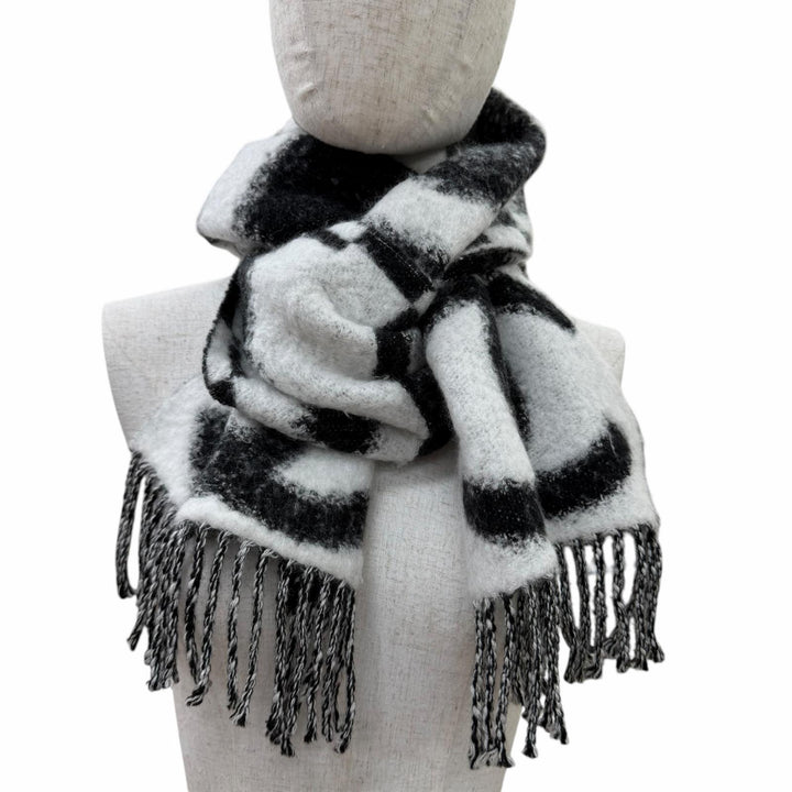 Great CHANEL Scarf COCO Mark Logo Design Fringe black cashmere Women AAA478