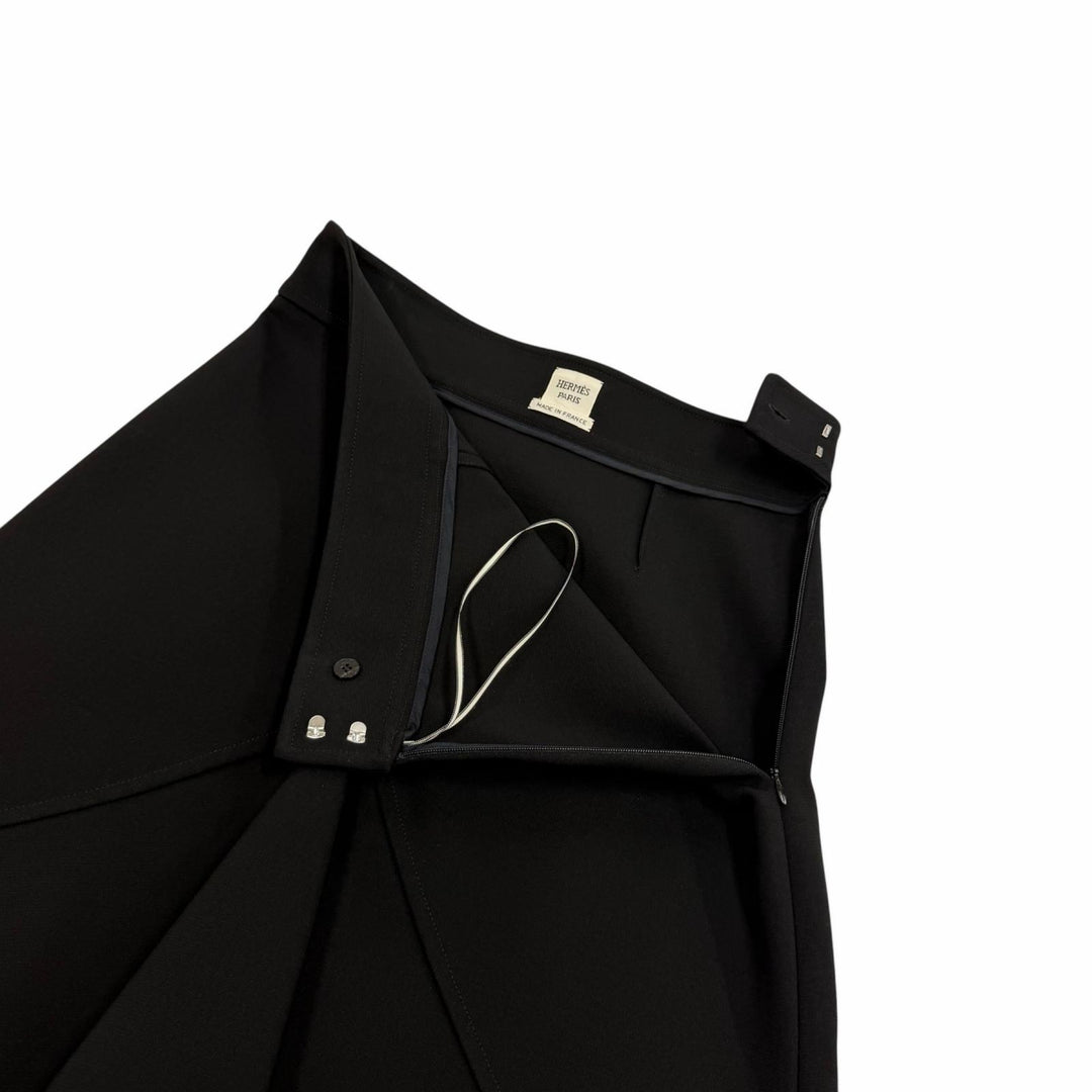 Excellent HERMES flare skirt JUPE TRAPEZE Knee-length, plain black Rayon 36