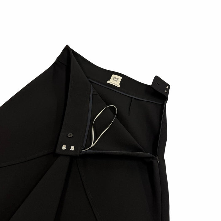 Excellent HERMES flare skirt JUPE TRAPEZE Knee-length, plain black Rayon 36