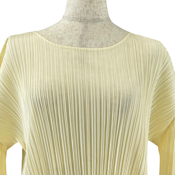 Great PLEATS PLEASE one piece Pleated Ivory polyester Women 2 PP71-JH167