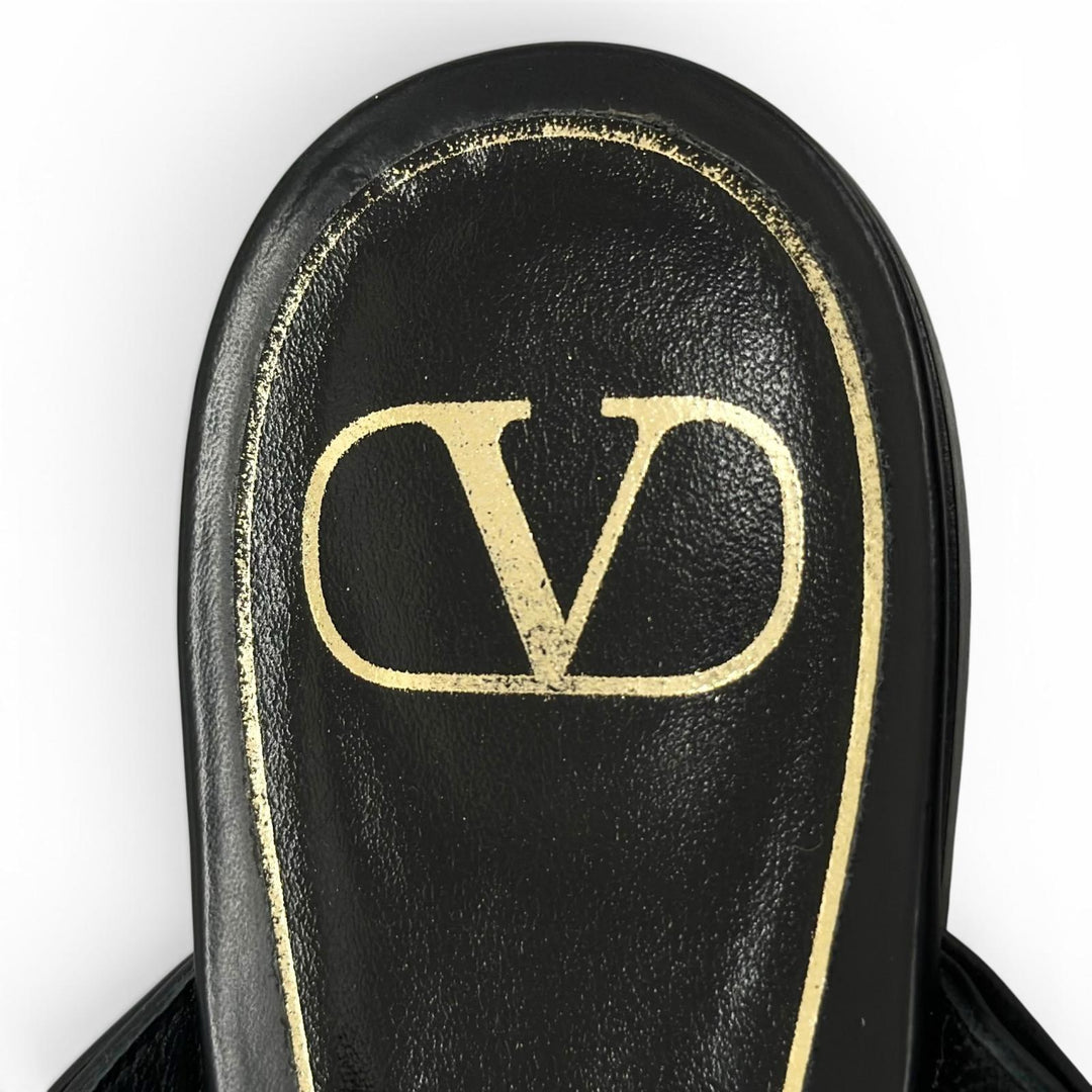 Great Valentino Garavani Sandals Rockstud flat shoes black leather Women 38.5