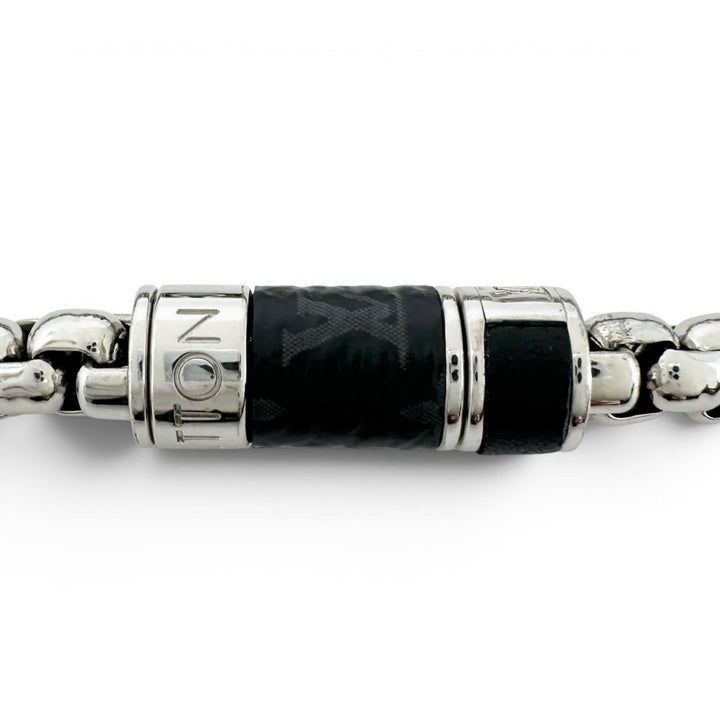 Excellent LOUIS VUITTON bracelet Chain Monogram Eclipse Silver mens M62592