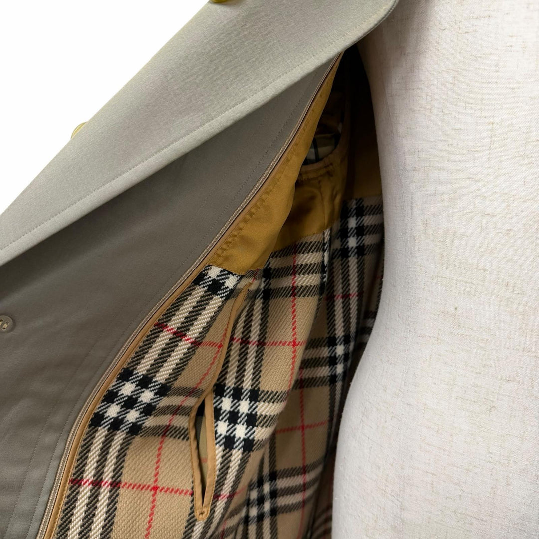 Excellent Burberrys coat Nova Check Pattern with Cashmere Liner iridescent