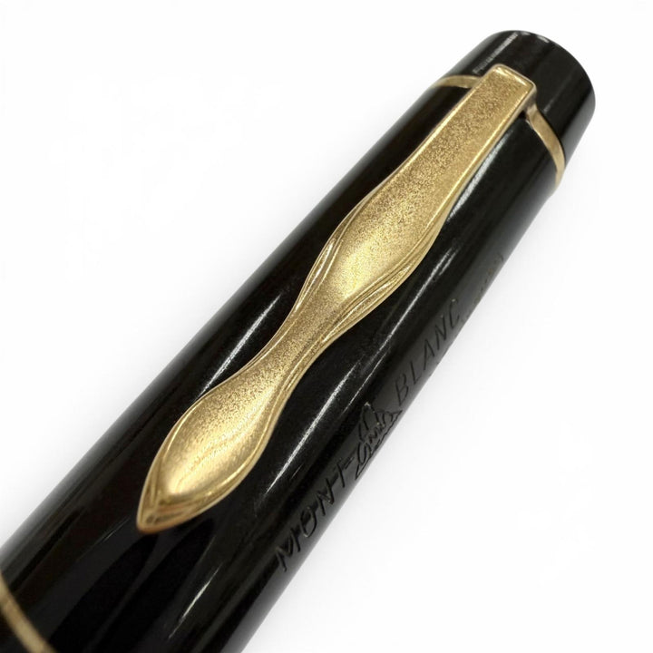 Very Good MONTBLANC Ballpoint pen Author Series 1992: Hemingway black mens