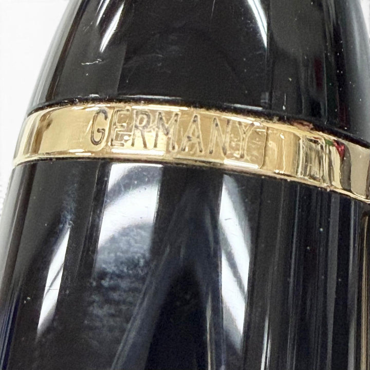 Great MONTBLANC fountain pen Meisterstück 146 white star black 14K mens