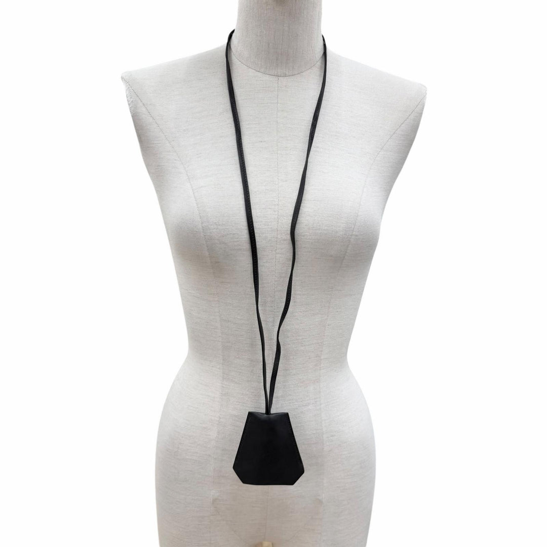 Great HERMES Necklace Margiela-era Clochette black leather Women