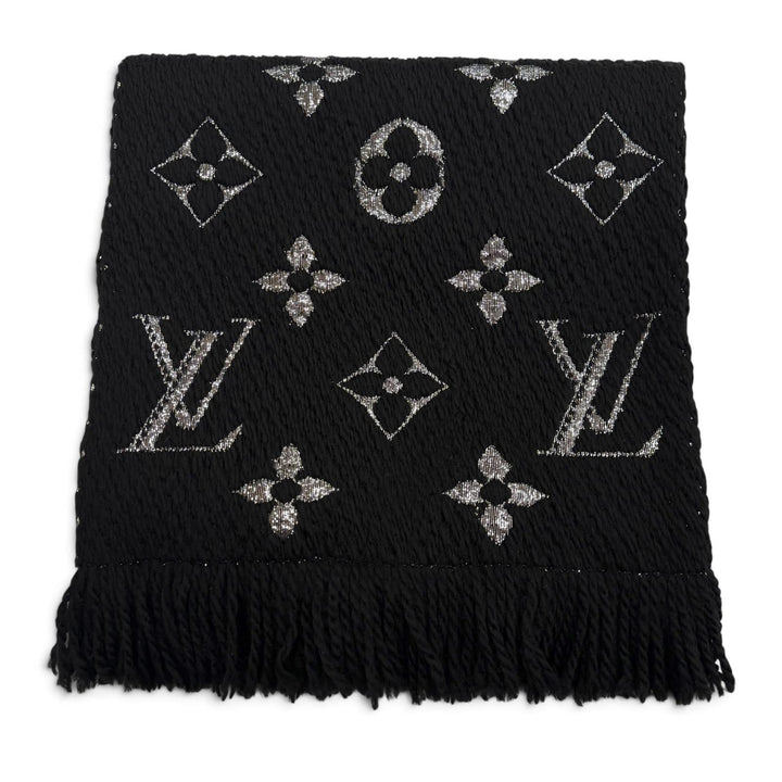 Great LOUIS VUITTON Scarf Escalp Logo Mania Shine Monogrammed with fringe M75833