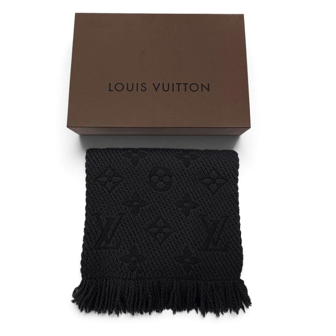 Great LOUIS VUITTON Scarf Escalp Logo Mania Monogrammed with fringe wool 402336