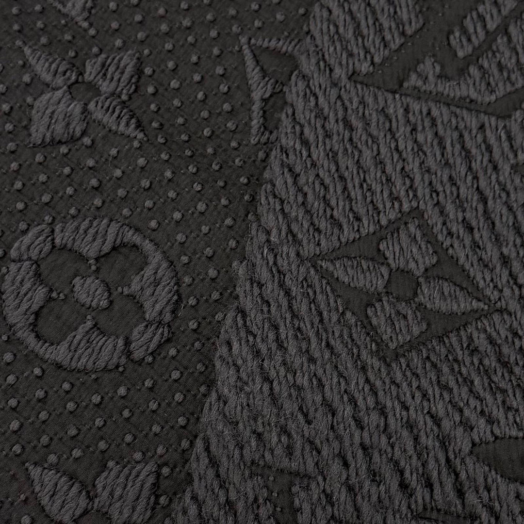 Great LOUIS VUITTON Scarf Escalp Logo Mania Monogrammed with fringe wool 402336