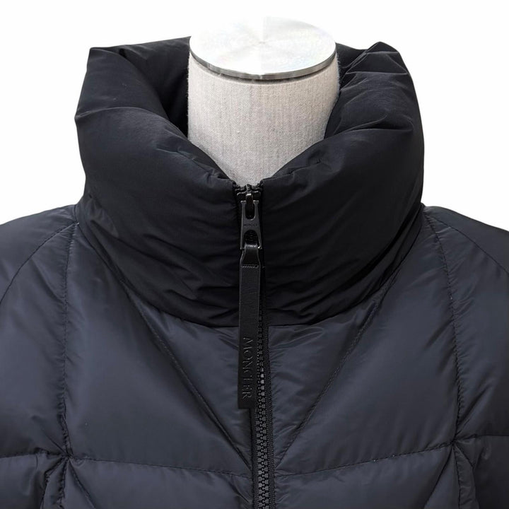 Great MONCLER down coat CERISE Logo patch, stand collar, zip-up jacket Nylon 4
