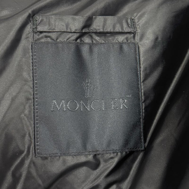 Great MONCLER down coat CERISE Logo patch, stand collar, zip-up jacket Nylon 4