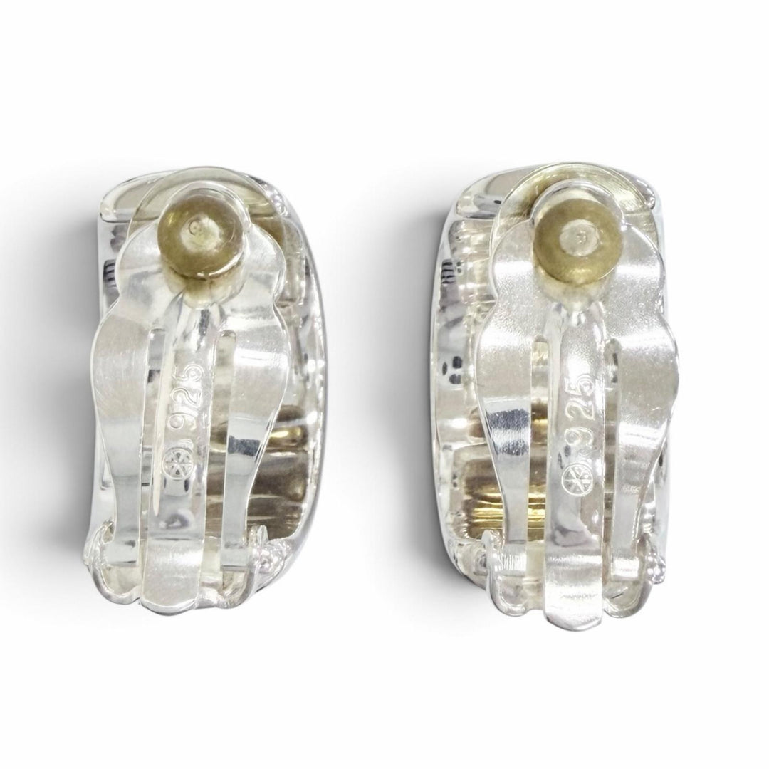 Excellent CHANEL Earring Logo Earring Accessory, Clip-on, for Both 925