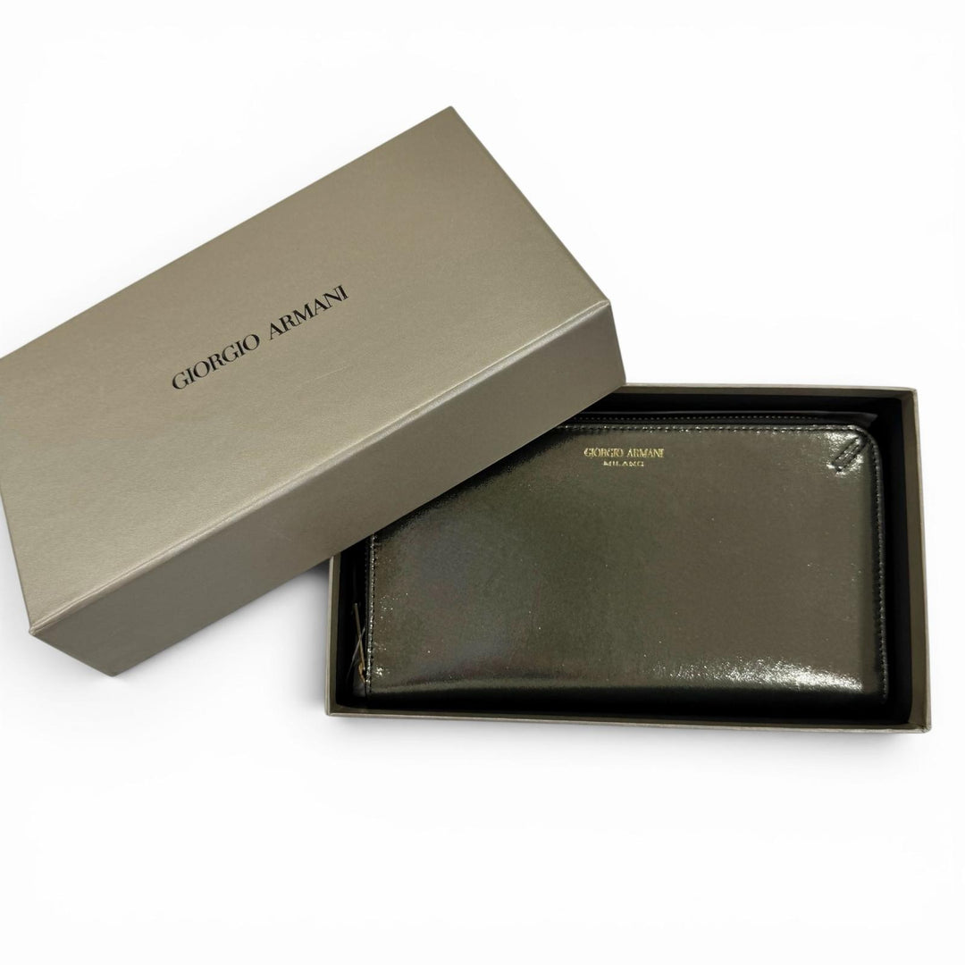 Pristine GIORGIO ARMANI model Prima Zip Around Long Wallet, Palmerato Leather