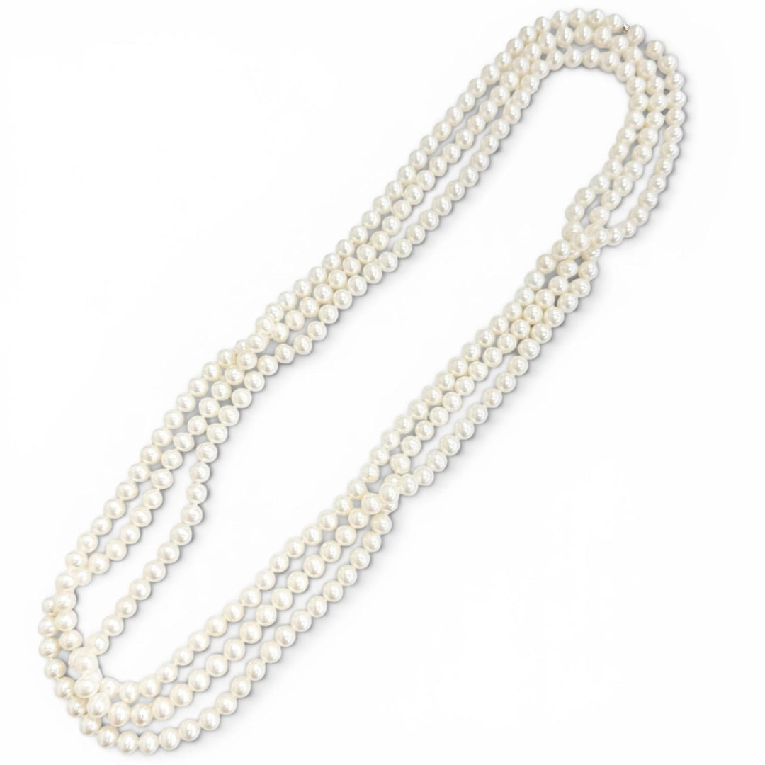 Great TIFFANY&Co. Necklace long white Freshwater pearl Women