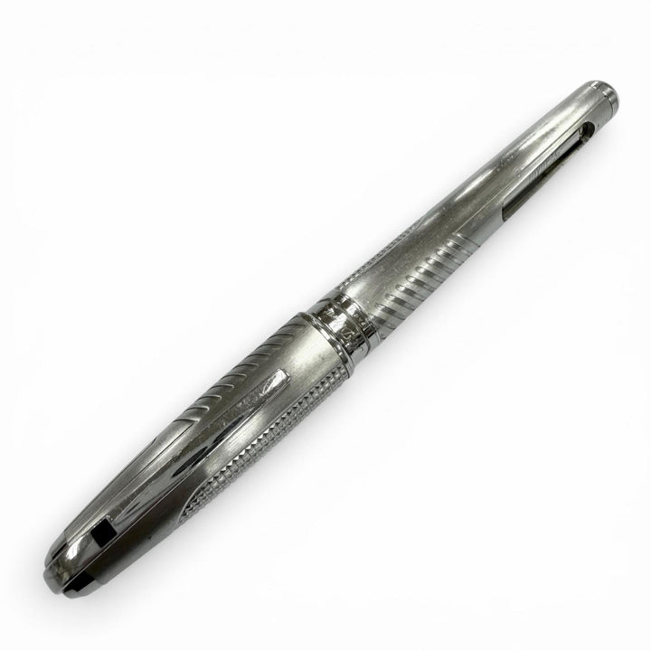 Very Good Dupont fountain pen James Bond 007 Limited Edition Silver 18K mens
