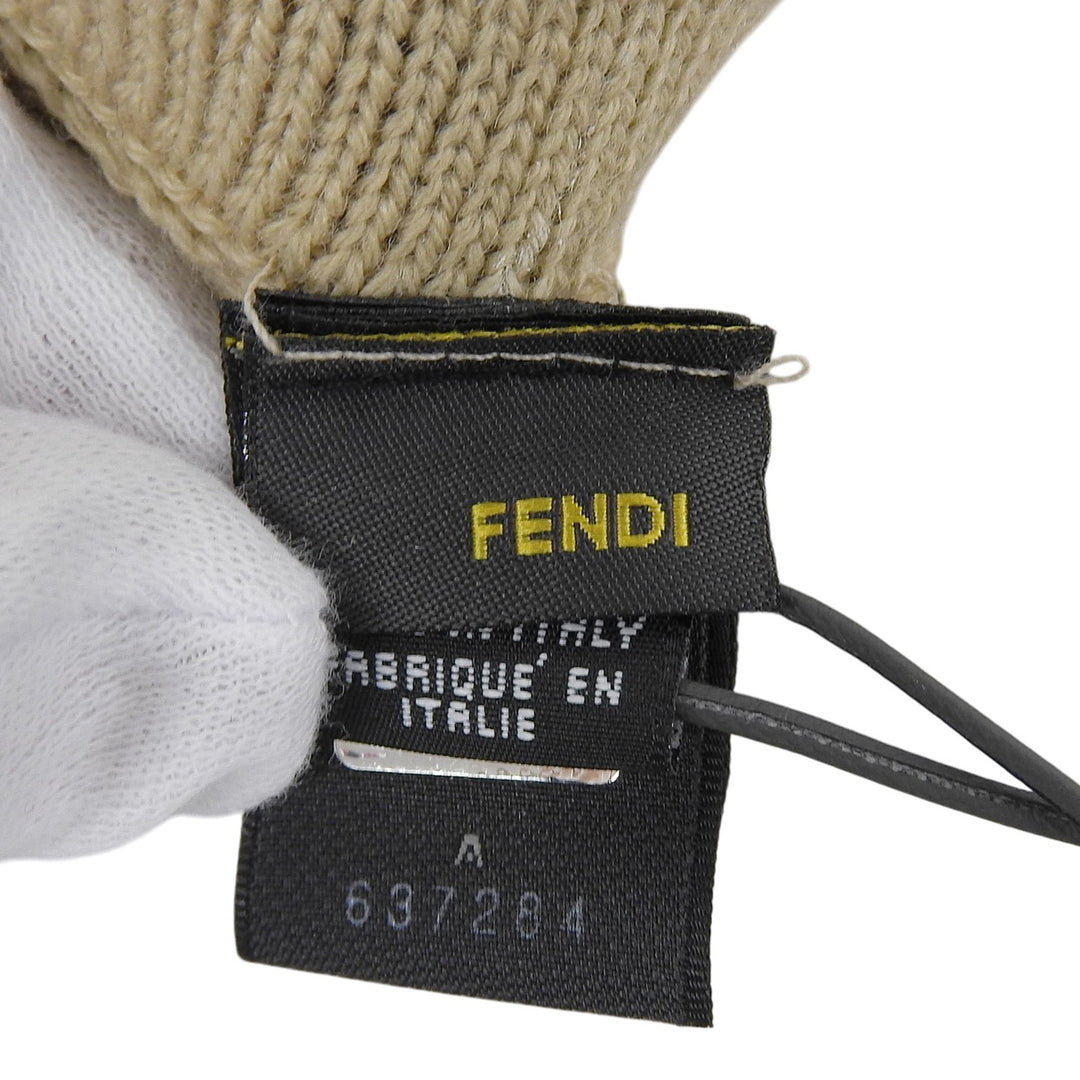 Pristine FENDI gloves Zucchino FF Logo Knit Gloves beige wool Women