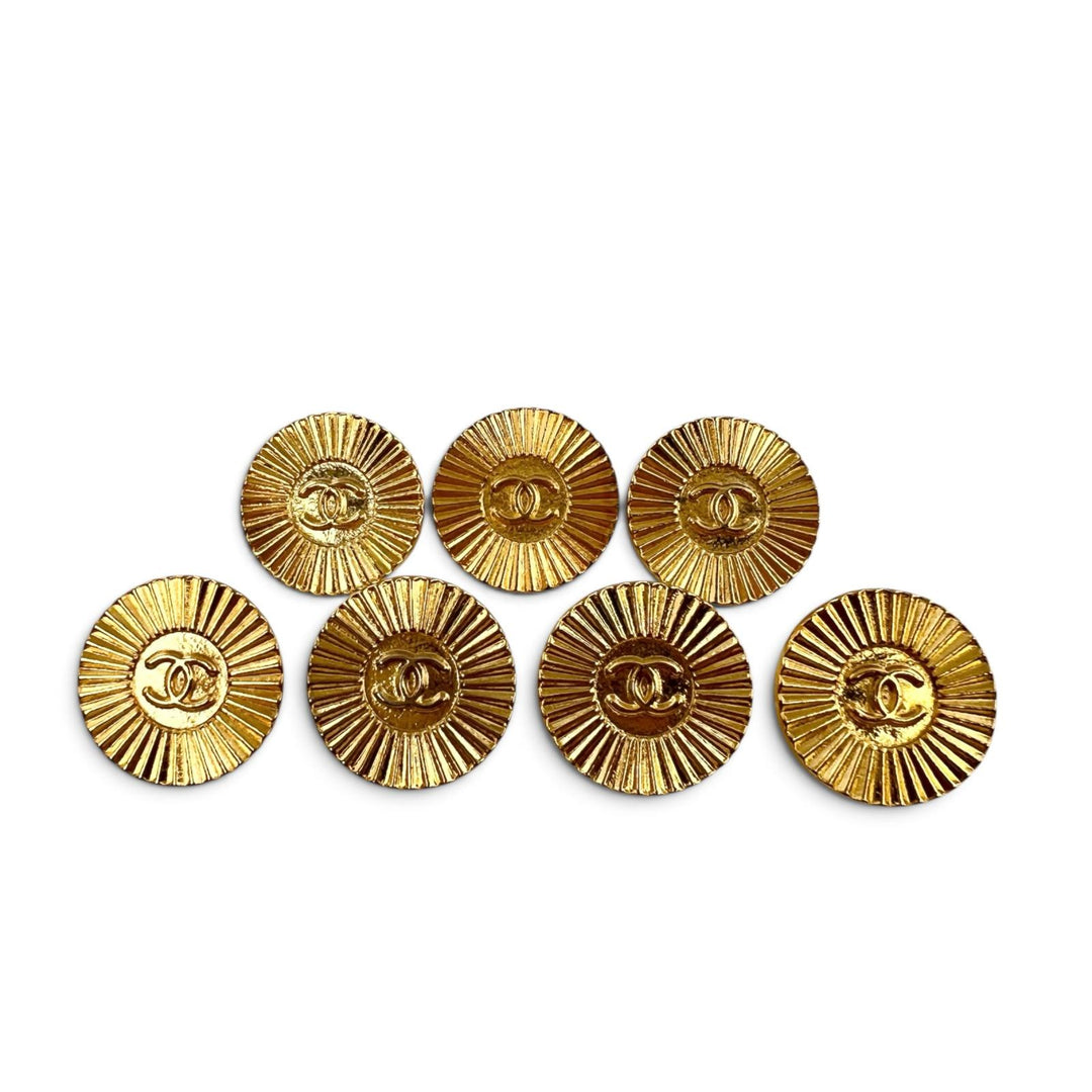 Great CHANEL button COCO Mark Gold Buttons with Back Logo (Set of 7) gold Women