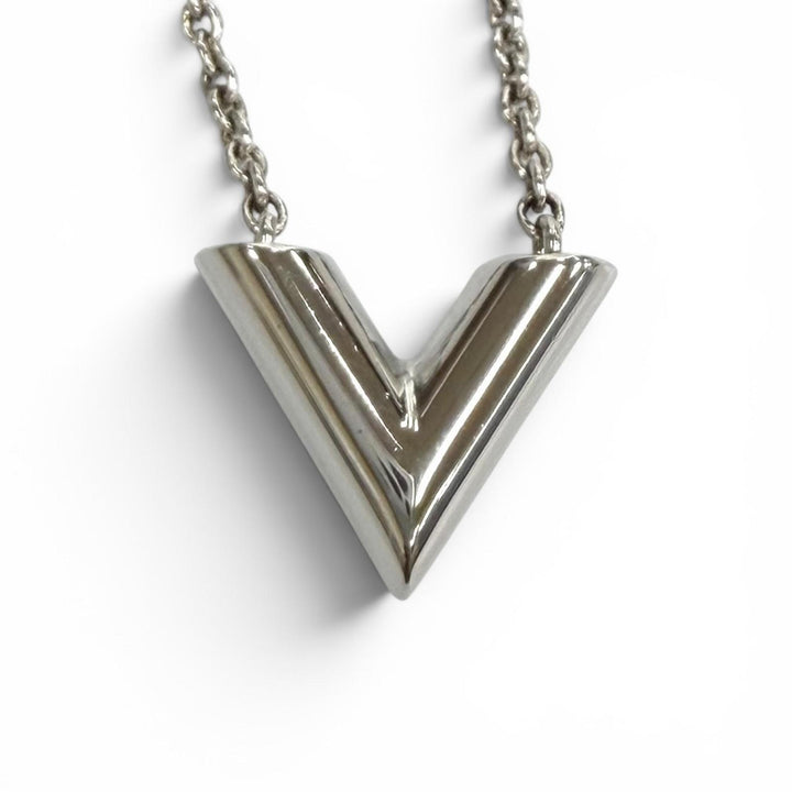 Excellent LOUIS VUITTON Necklace Necklace Essential V Silver Women M63197