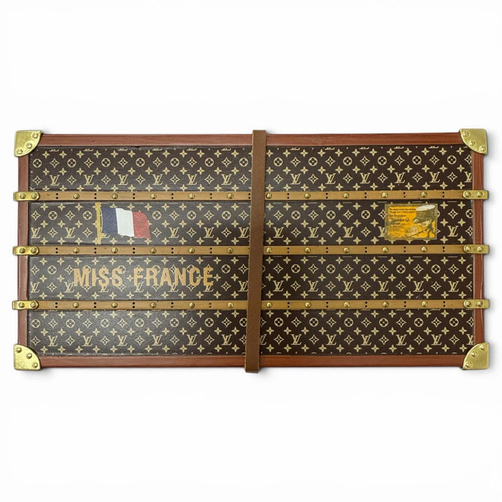 Excellent LOUIS VUITTON Other accessories Miss France Paperweight