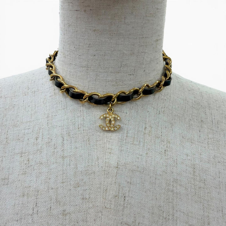 Great CHANEL Necklace COCO Mark Rhinestone Chain Belt Choker gold Women 96P