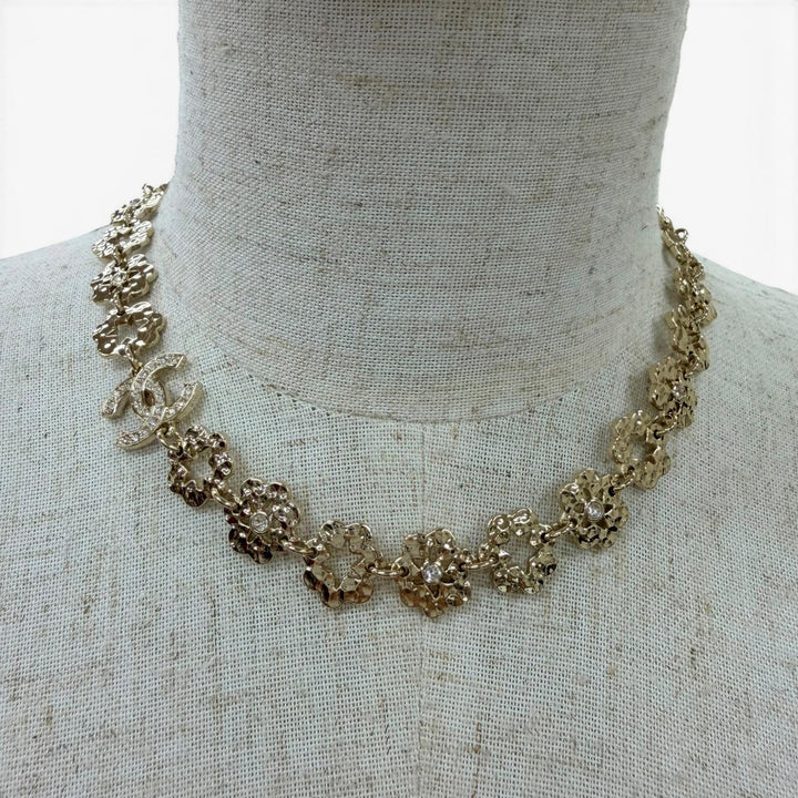 Excellent CHANEL Necklace COCO Mark Flower Rhinestone gold Women I25C