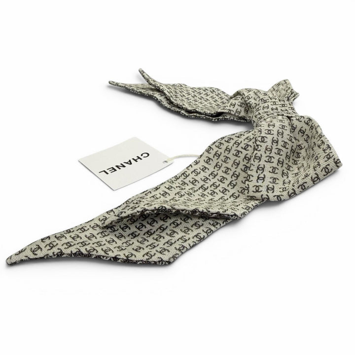 Pristine CHANEL Valletta COCO MarkPattern Hair Accessories white silk Women 25A