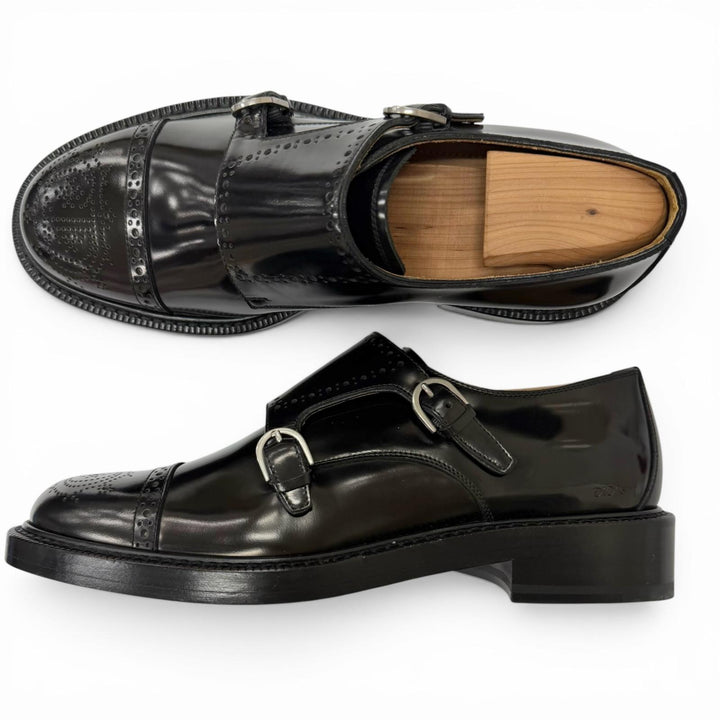 Pristine DIOR Dress shoes CD logo medallion punched cap-toe