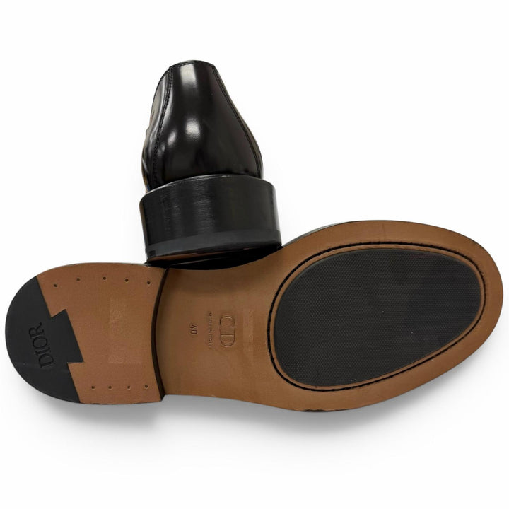 Pristine DIOR Dress shoes CD logo medallion punched cap-toe