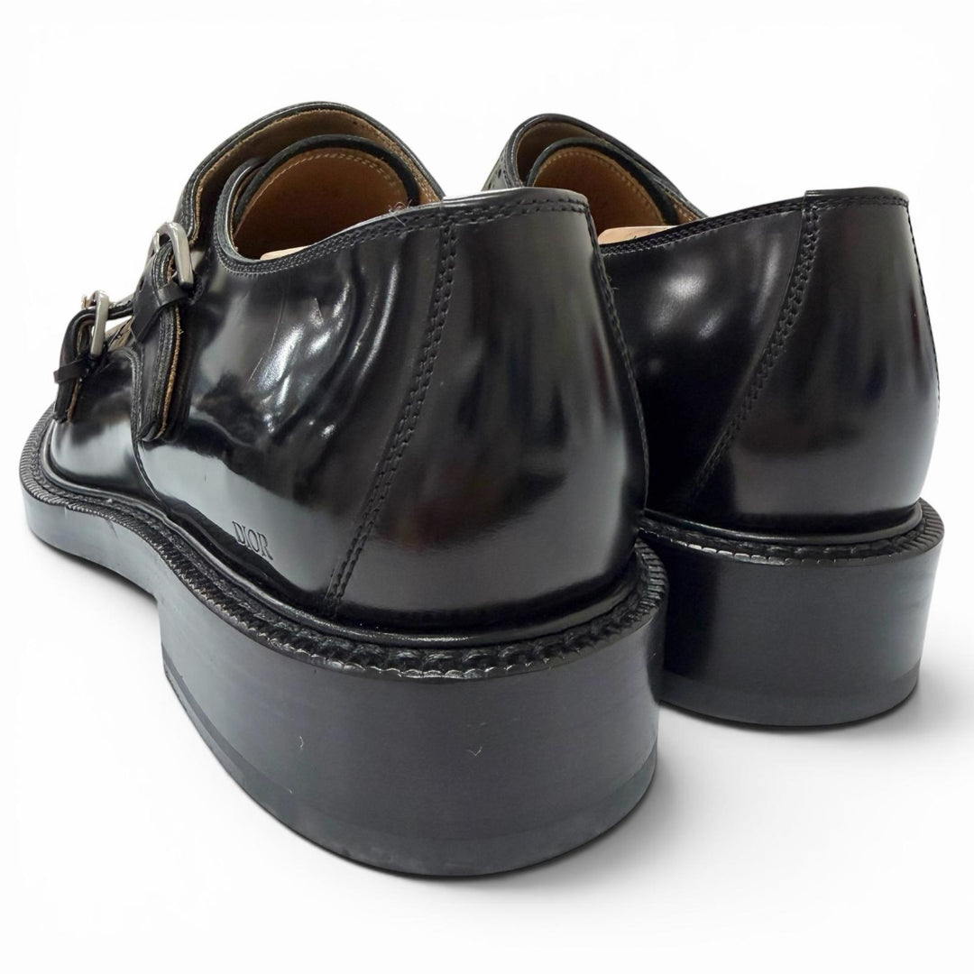 Pristine DIOR Dress shoes CD logo medallion punched cap-toe