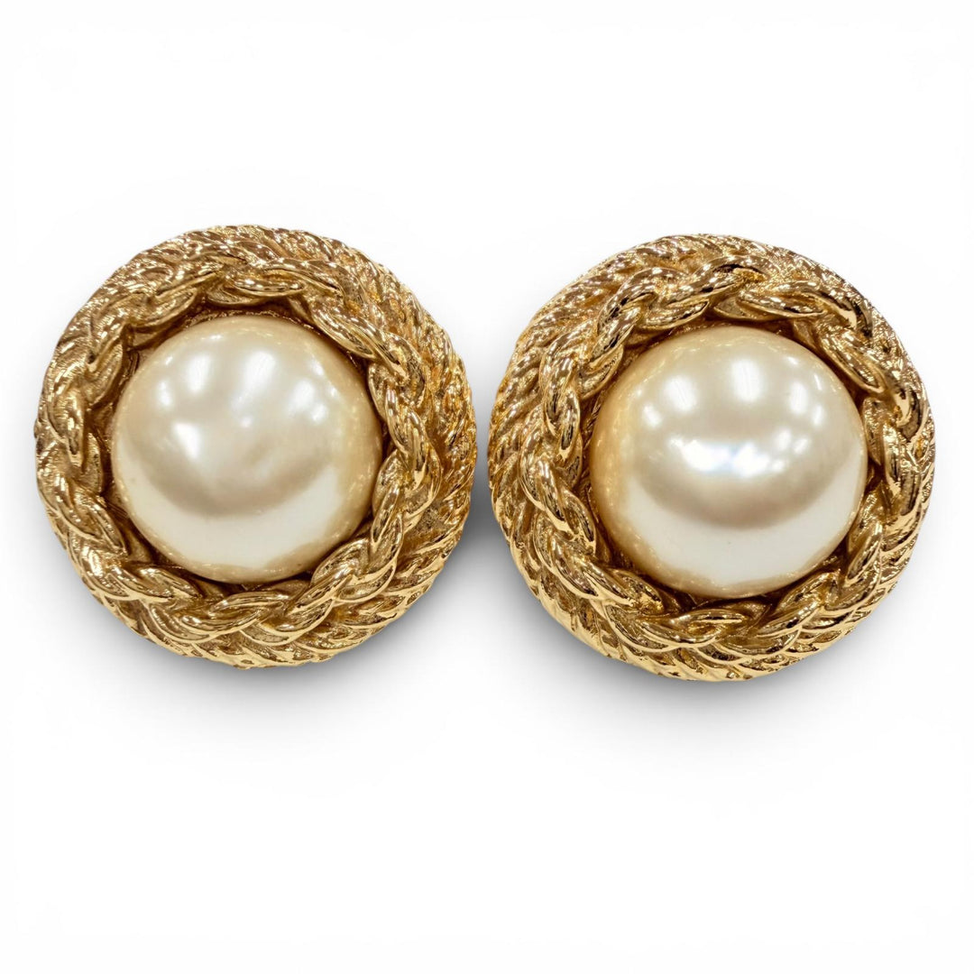 Great Christian Dior Earring Pearl gold Women