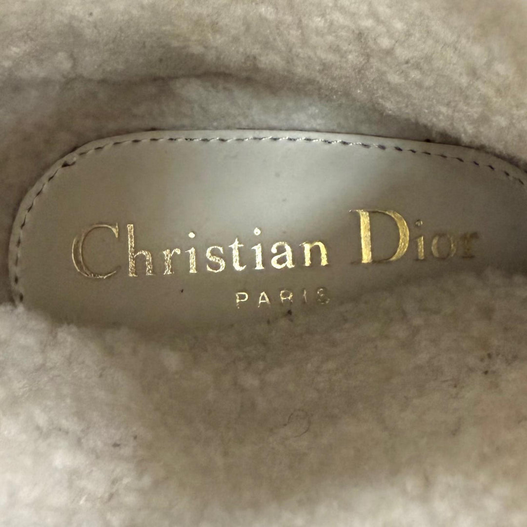 Very Good Christian Dior short boots DIOR FROST off white Mouton 36 KCI992SKK
