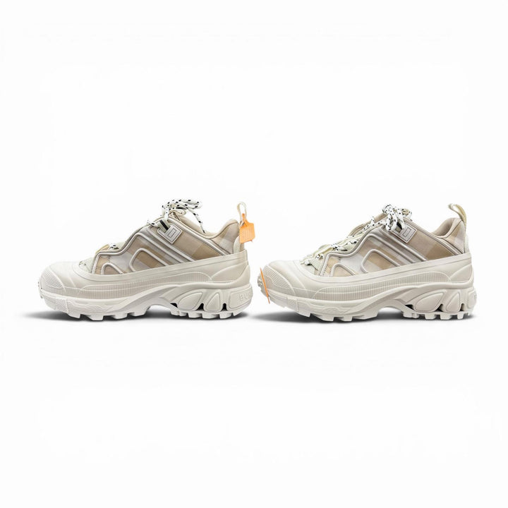 Pristine BURBERRY sneakers Arthur Logo Rubber Check Pattern beige 36.5 8054115