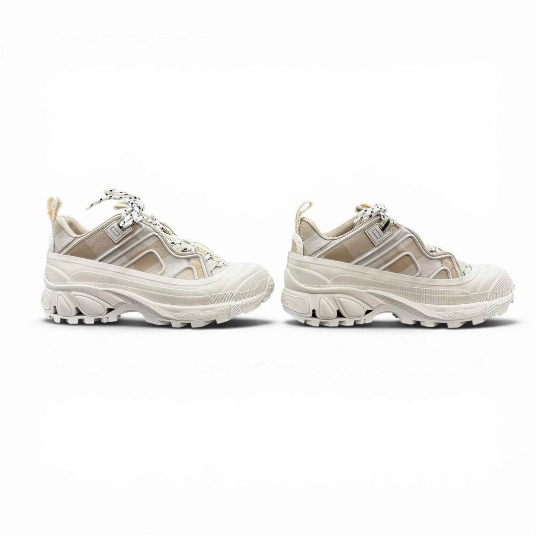 Pristine BURBERRY sneakers Arthur Logo Rubber Check Pattern beige 36.5 8054115