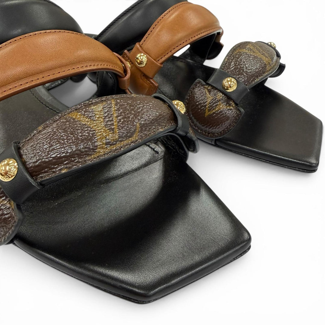 Pristine LOUIS VUITTON Sandals Legacy Line flat black leather Women 39