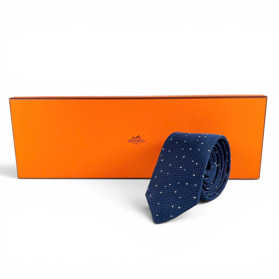 Pristine HERMES tie ARCADE H H logo Navy silk mens 339369T