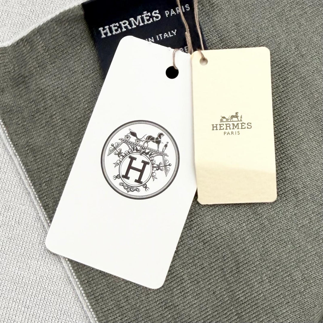 Pristine HERMES Scarf Allertour H logo gray cashmere Women