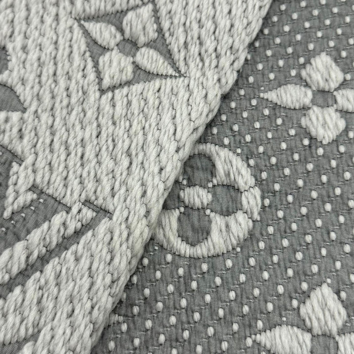 Great LOUIS VUITTON Scarf Escalp Logo Mania fringe wool Women M74742