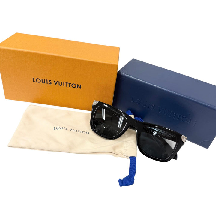 Excellent LOUIS VUITTON sunglasses Sunglasses LV Heritage Square Argent