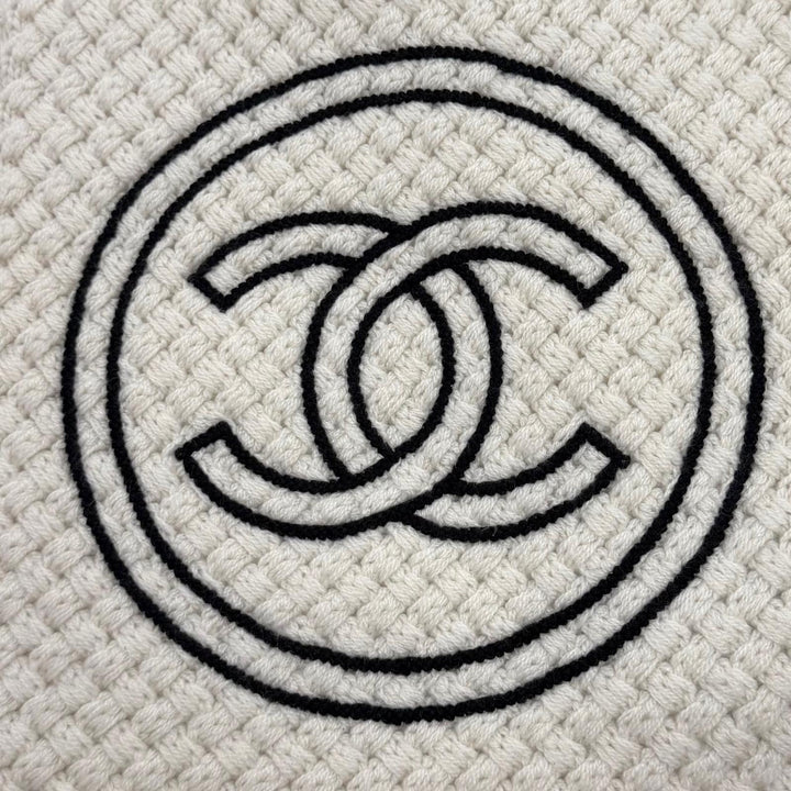 Great CHANEL Scarf COCO Mark knit Ivory cashmere Women