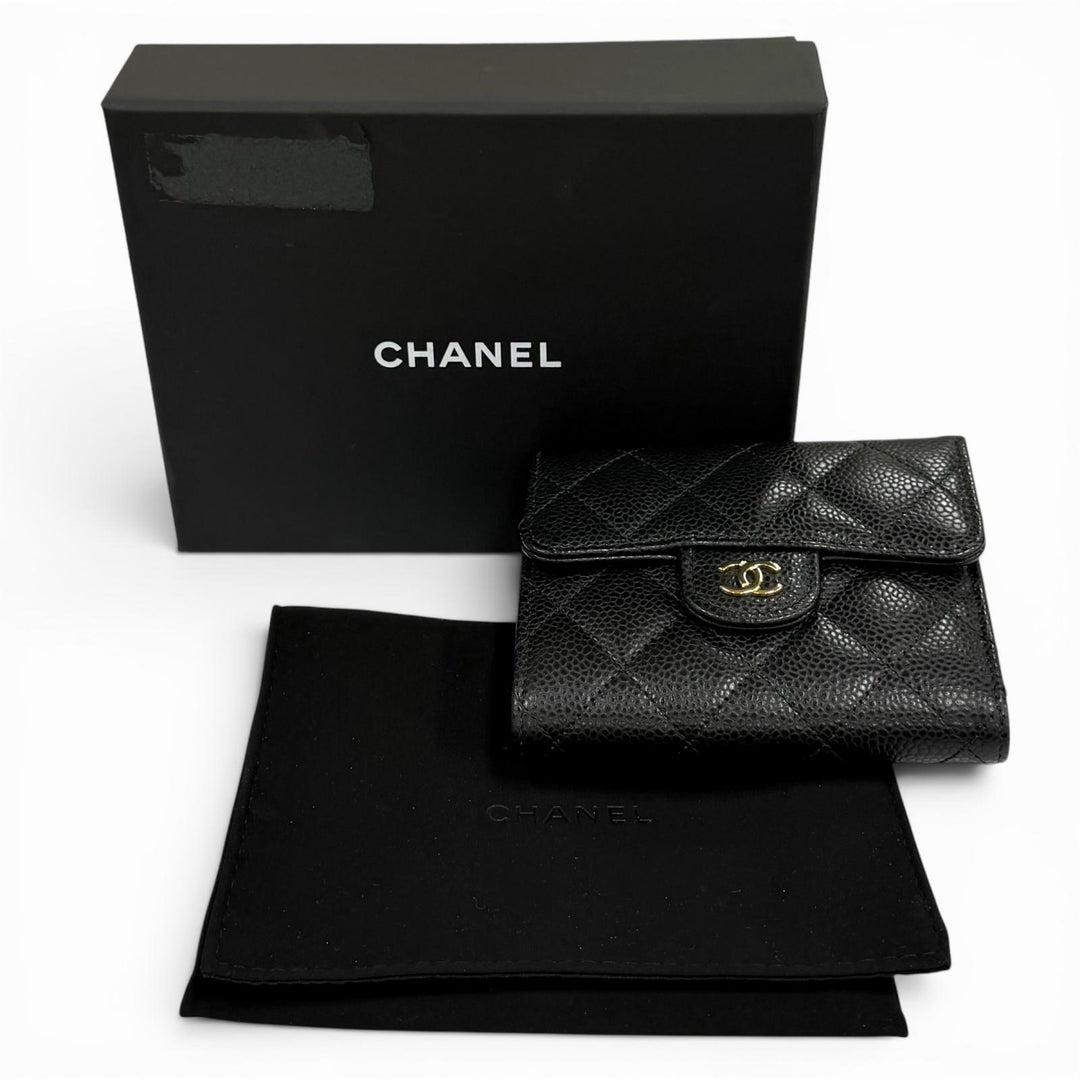 Excellent CHANEL Tri-fold wallet Caviar Skin Matelassé Classic Small Flap Wallet