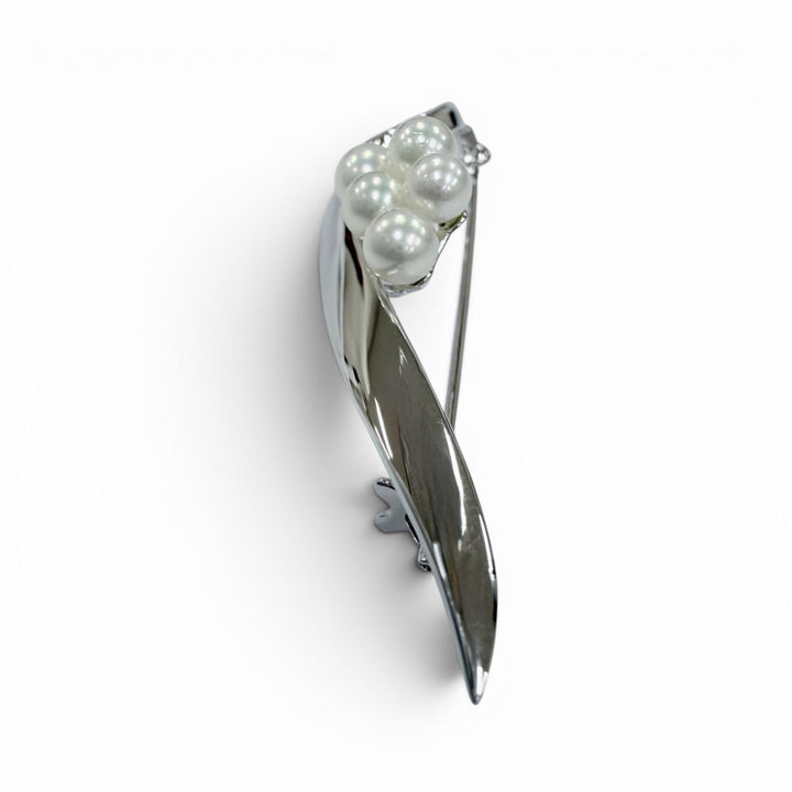 Excellent MIKIMOTO Brooch Akoya Pearl Baby Pearl Brooch Silver Pearl Women