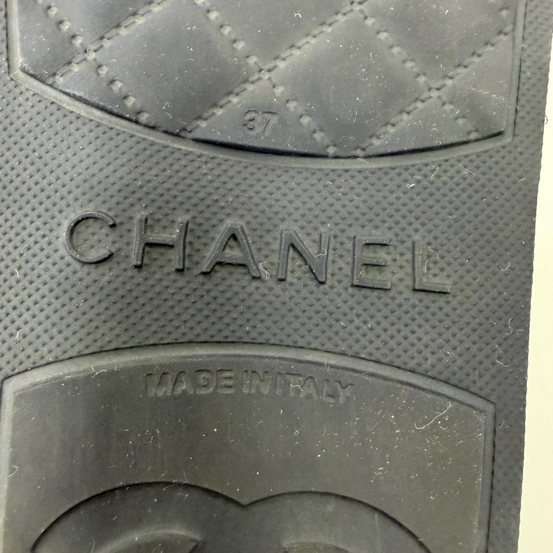 Great CHANEL Sandals COCO Mark Border Pattern Rubber Slides Red Women 37 G33611