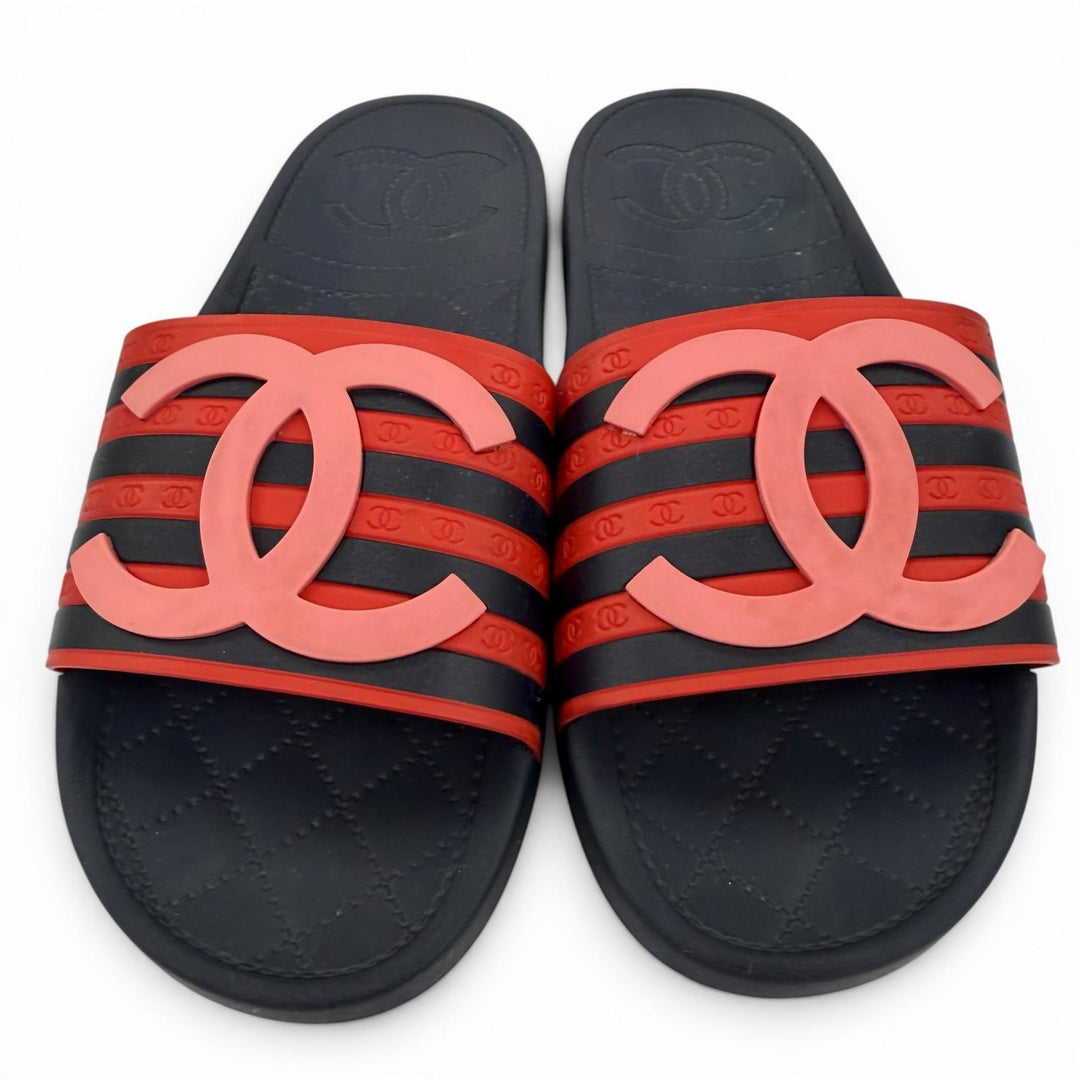 Great CHANEL Sandals COCO Mark Border Pattern Rubber Slides Red Women 37 G33611