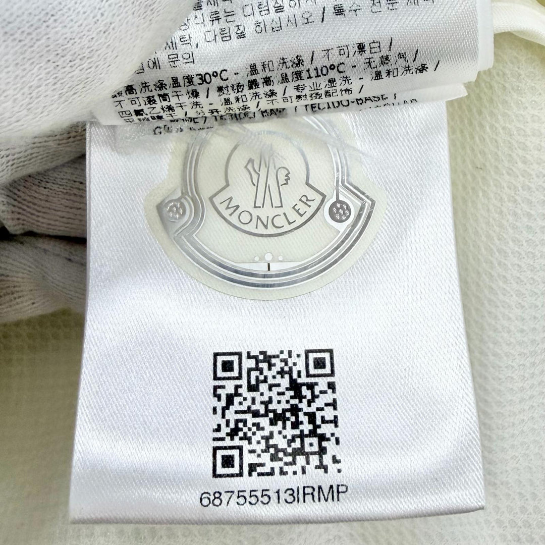 Great MONCLER GAMME BLEU GIUBBINO Logo patch, hooded, zip-up jacket Ivory 0